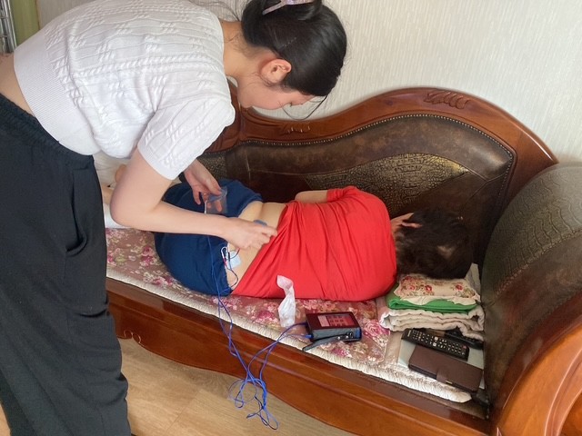연수구가 오는 17일 의료취약계층의 건강한 삶을 돕기 위한 의료취약계층 방문재활사업을 추진한다
